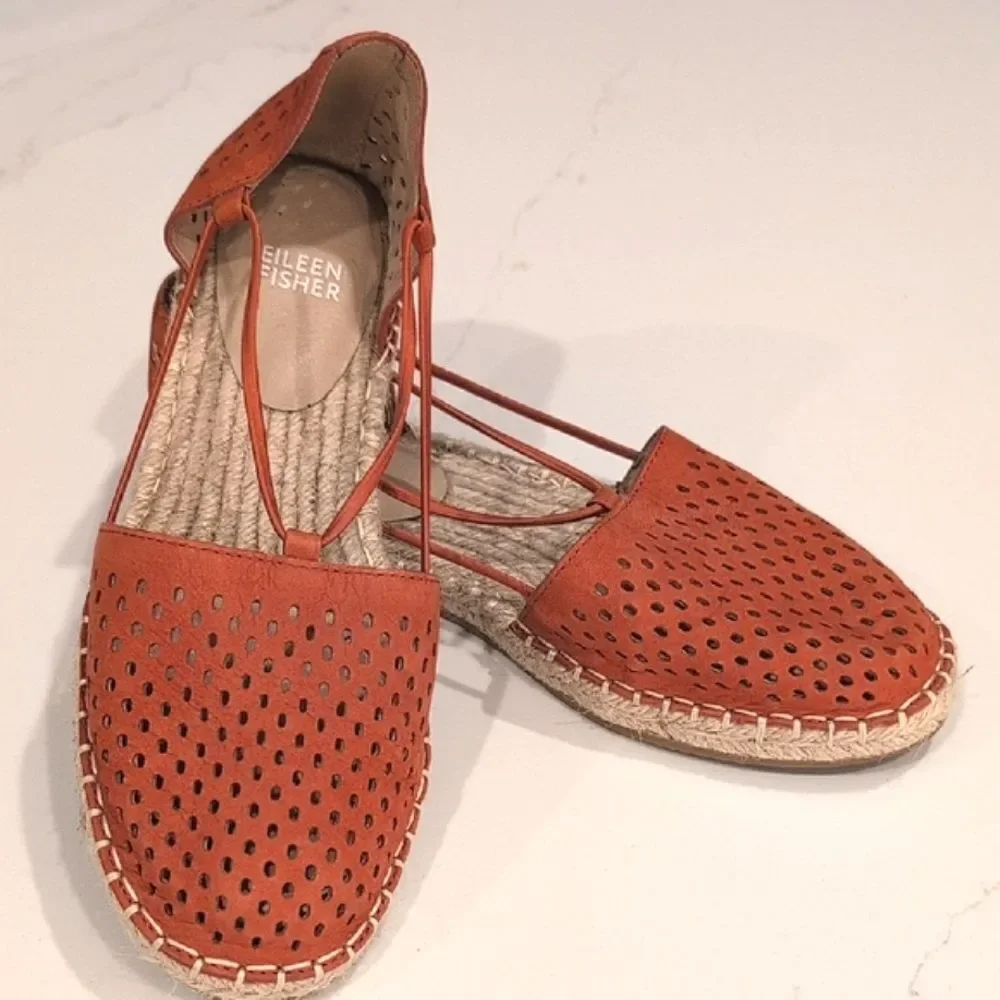 Eileen Fisher Lee 2 Perforated Tumbled Nubuck Leather Espadrille Flats in Chili